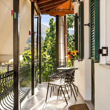Holiday home Verani Parking Balcony Playground